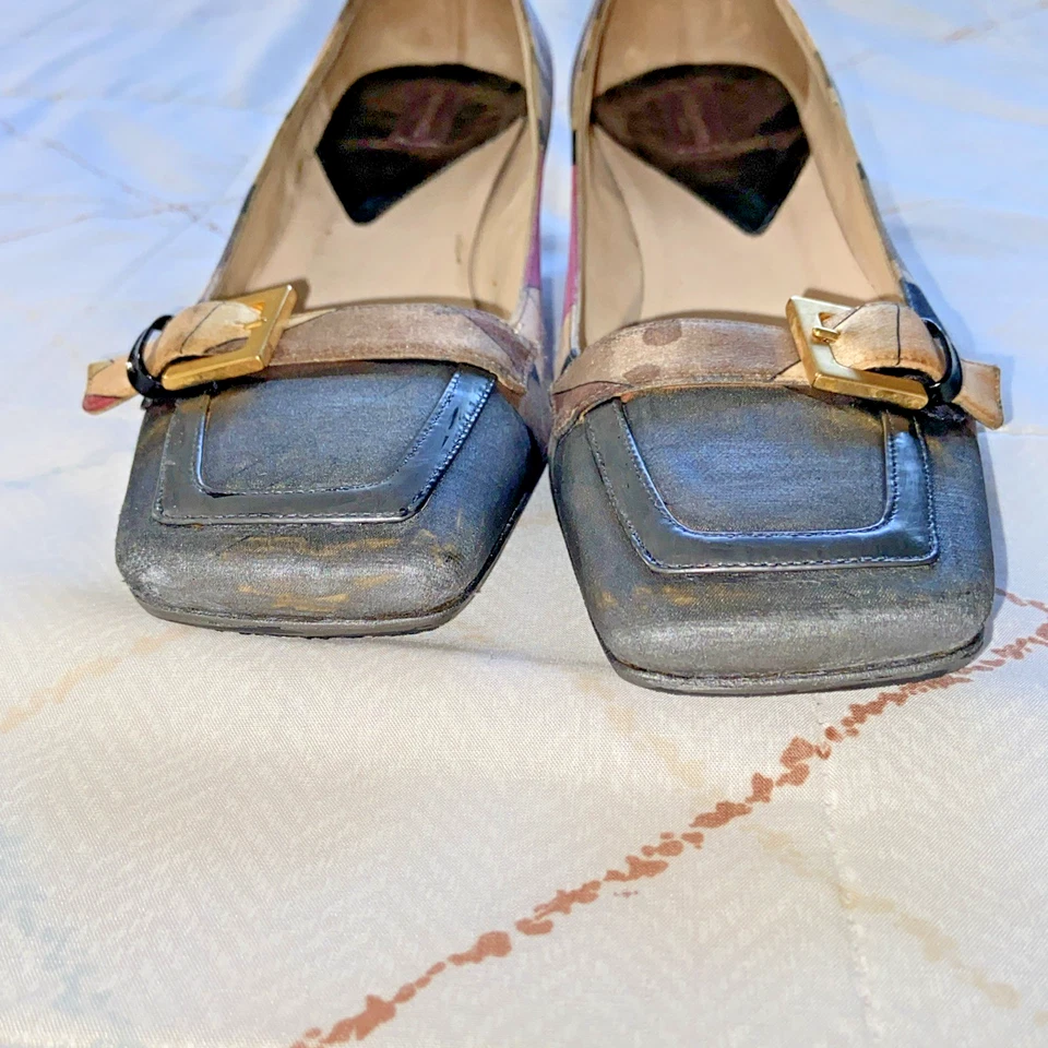 Emilio Pucci Silk Loafers Italy size 39 1/2. - Image 3 of 4