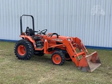 2004 KUBOTA B2710HSD 