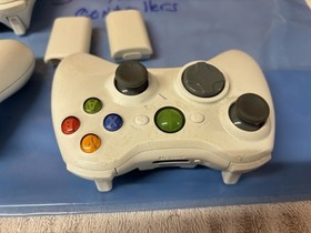 (3) Microsoft Xbox 360 Wireless Controllers White Untested