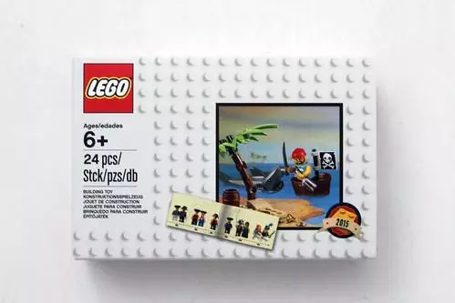 LEGO Classic Pirate Minifigure 5003082 Exclusive Set