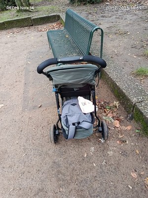 Compact Baby Stroller / Buggy   Green, good condition