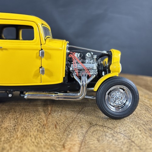 FRANKLIN MINT 1932 FORD DEUCE COUPE AMERICAN GRAFFITI 1/24 DIECAST - Picture 11 of 18