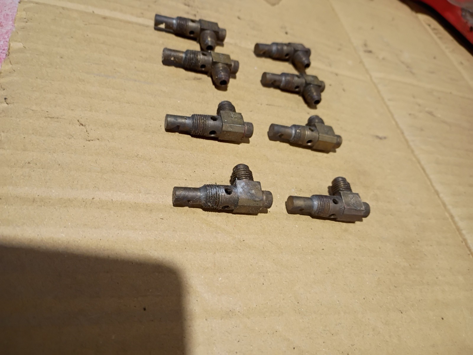 Kinsler 22a Fuel Injection Nozzles 90 deg.  LIKE HILBORN OR ENDERLE A50