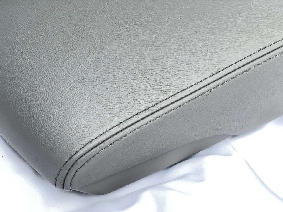 Cubierta de consola central Toyota Camry 2007-2011 reposabrazos tapa cuero gris OEM Foto 4 de 4