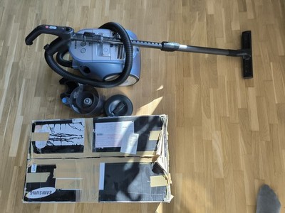 Staubsauger Samsung SC 8460 Beutellos