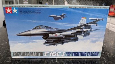 Tamiya Lockheed Martin F-16CJ Block 50 1:48 Fighting Falcon Kit Unassembled 2007