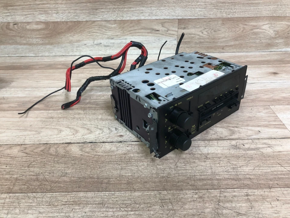 REPRODUCTOR DE CASSETTE RADIO ESTÉREO CHEVROLET CAMARO OEM DELCO 1990-1992 Foto 2 de 4