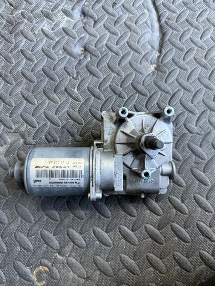 Motor limpiaparabrisas delantero Mercedes-Benz AMG GT R190 C190 2017 A1978200742 GRB1779 Foto 2 de 4