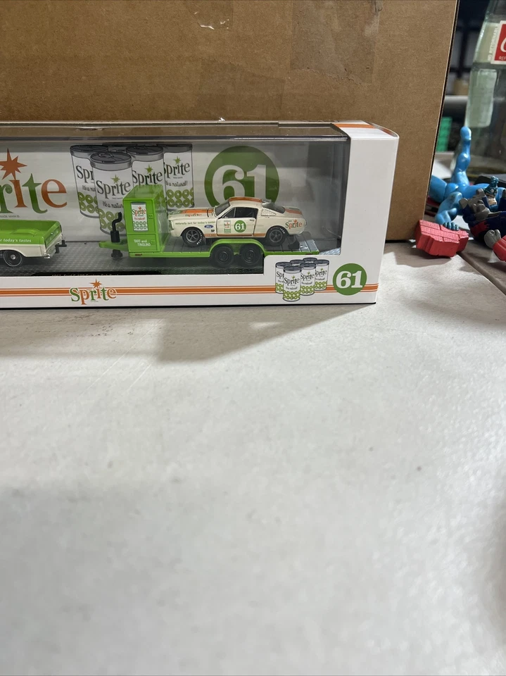 M2 Machines Hauler Sprite 1967 Ford F-100 Custom Cab Truck & 1965 Shelby GT - Image 3 of 4