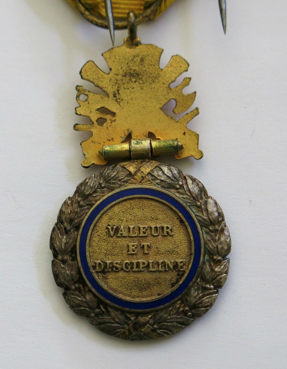 1914-18 - Médaille Militaire Ancienne / R F / Valeur Et Discipline 1870 Vers 1914 1918 Med415 1555195264