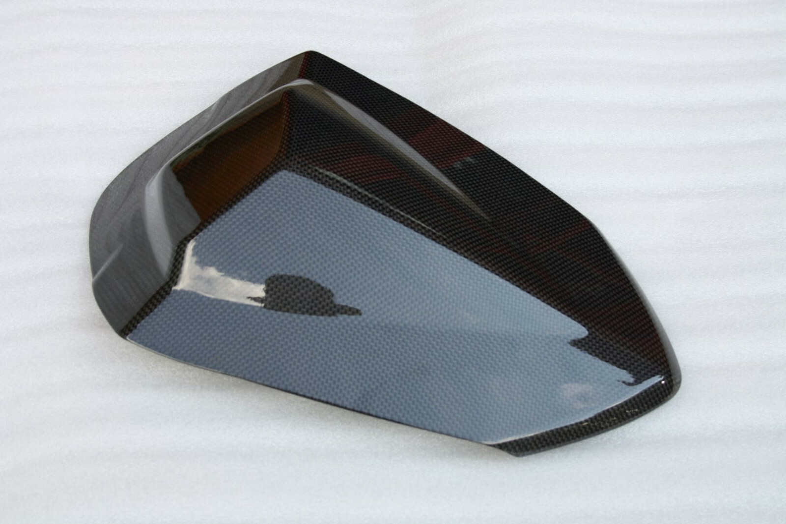 Capot de selle Triumph Speed Triple RS carbone pour conversion moto solo
