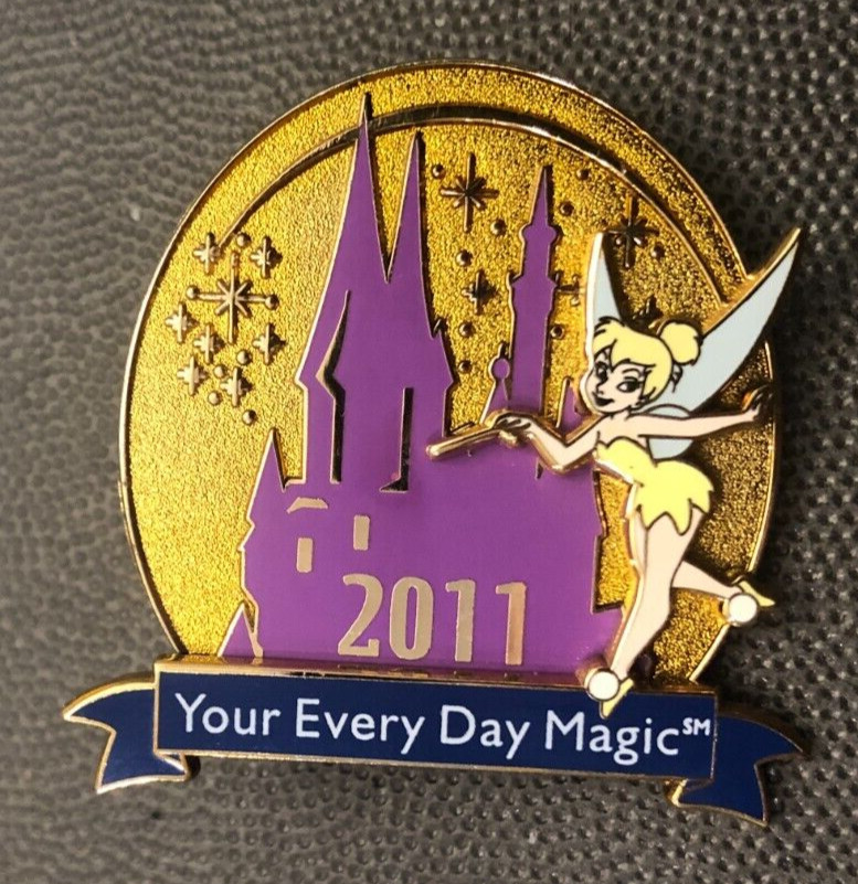 Disney pin 81936 Tinker Bell 2011 Your Every Day Magic cardholder castle gold