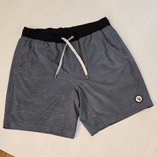 Vuori Mens Kore Short Grey Textured Black Waistband Lined Athletic Size Medium M