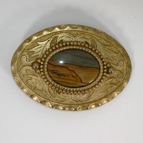 Western Style Belt Buckle with Polished Stone in Center Oval Gold Tone