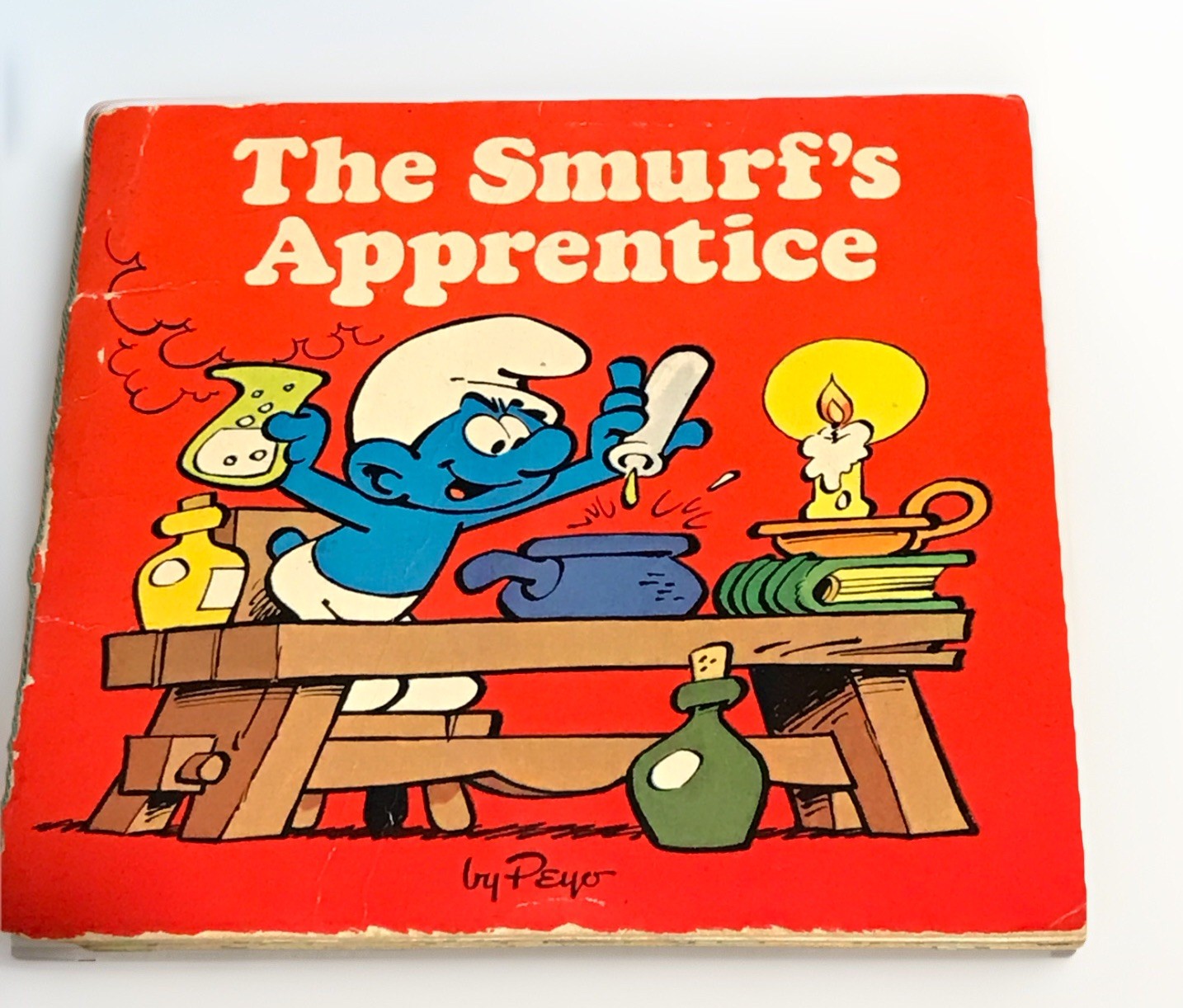 The SMURFS APPRENTICE VINTAGE mini square STORYBOOK by PEYO - 1982 Random House