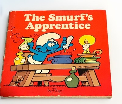 The SMURFS APPRENTICE VINTAGE mini square STORYBOOK by PEYO - 1982 Random House