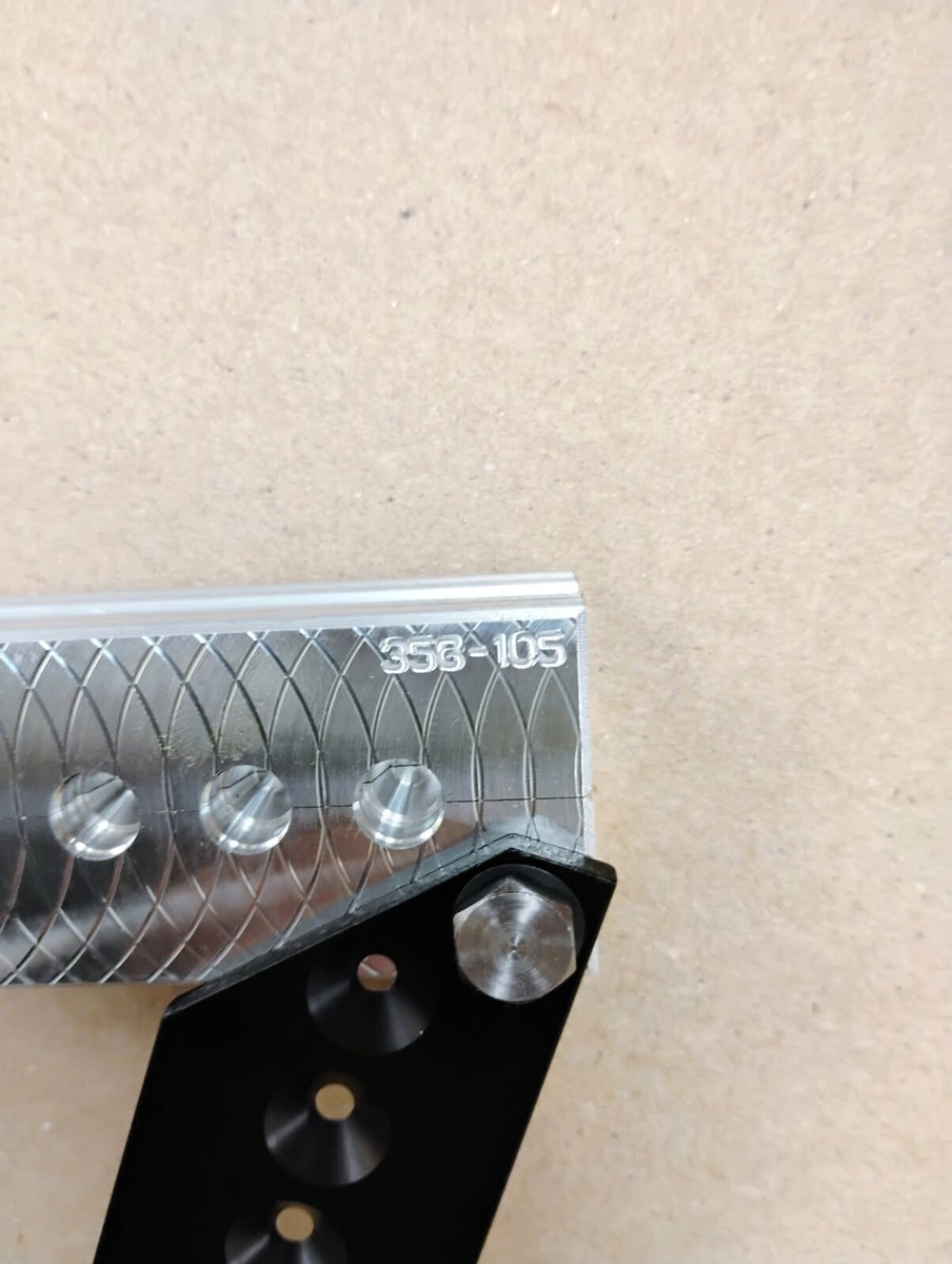 LEE Mold 90315 NEW 6 Cavity Bullet 358-105-SWC 38 Special 357