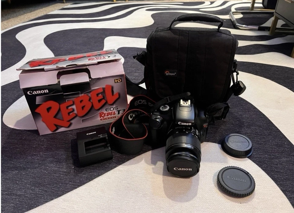 Canon EOS REBEL T3 EF-S 18-55 IS II Kit CÁMARA DIGITAL HD EN LA CAJA ¡EXTRAS! Foto 3 de 3
