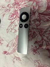 Apple Remote Control for Apple TV iPod Mac MM4T2AM/A A1294 - Silver Used