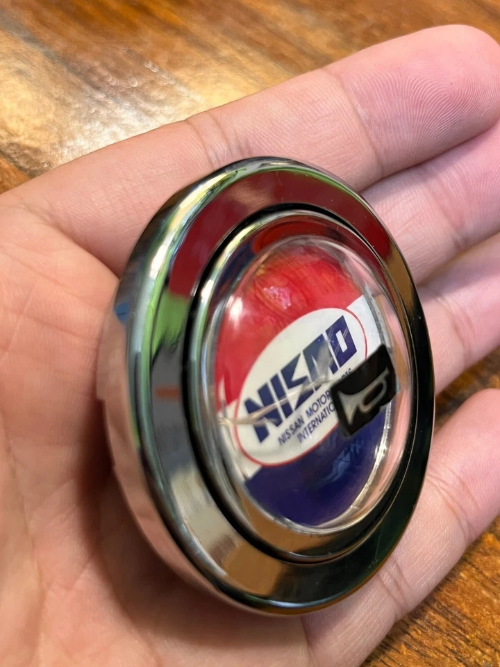 Botón de bocina NISMO plateado logotipo antiguo JDM para volante SPARCO OMP NARDI Foto 2 de 4