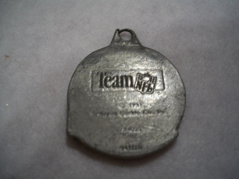 1991 年收藏品达拉斯牛仔锡制手表 Fob,NFL 球队 — 第 2/2 张图片