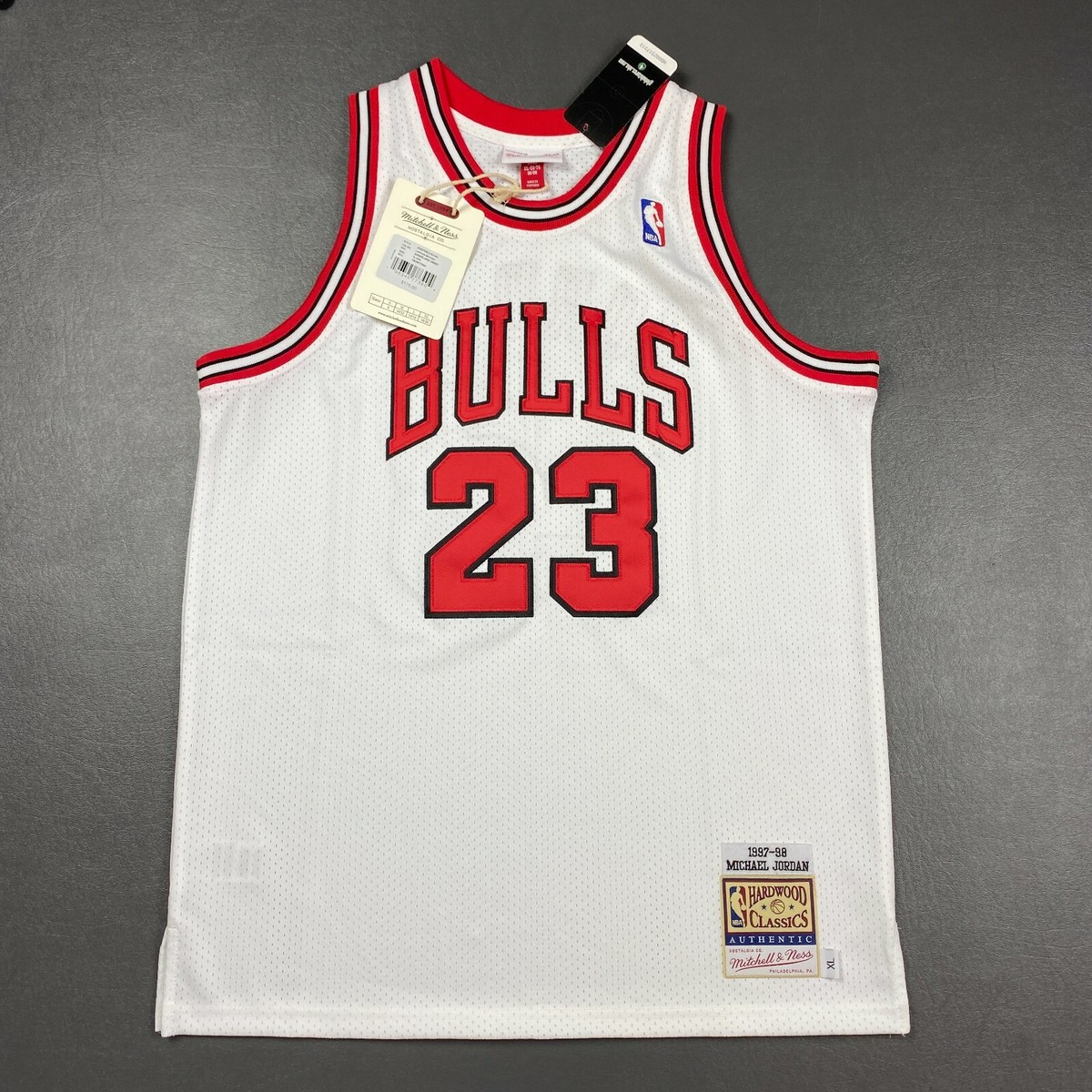 Mitchell & Ness Bulls Authentic Jersey