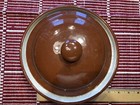 VINTAGE POTTERY CASSEROLE 2 TONE DISH WITH LID 7"W X 3.25"H — photo 2