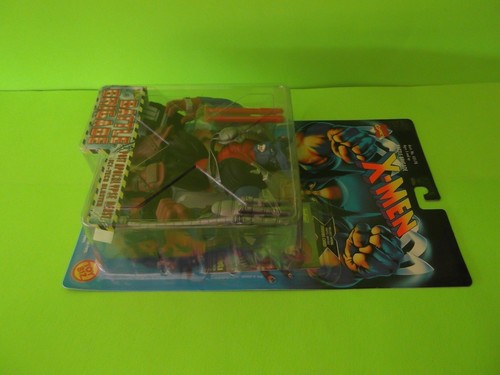 X-Men Battle Brigade Postapocalypse Beast 5"in Figure Variant with Red Breast - Picture 9 of 11