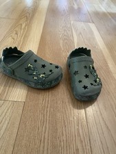 Khaki Dinosaur Design Plastic Beach Shoes Size Childs 10