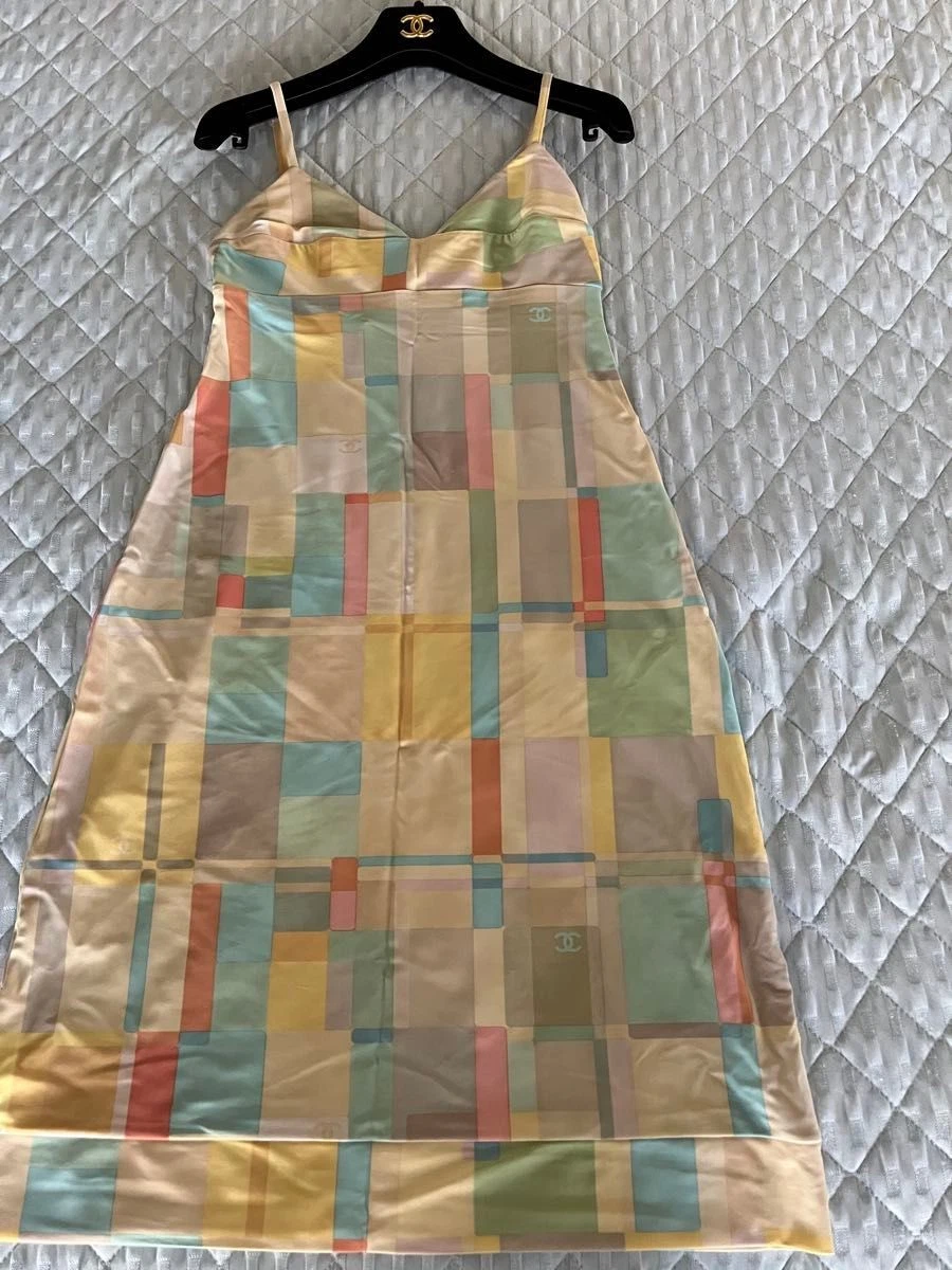 Chanel — CHANEL 99C Maillot Dress Yellow Size 38 Vintage Made in France SR2007