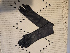 Finale VTG Black Leather Gloves Silk Lined Woman's Sz 8