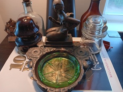 POMPEIAN BRONZE. CO. LILY OF THE POND 1920's