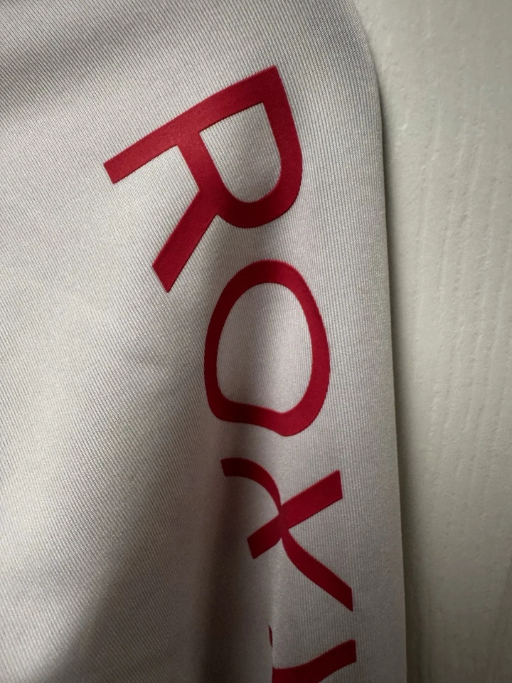 Roxy kids longsleeve white tee size 14/xl - Image 2 of 4