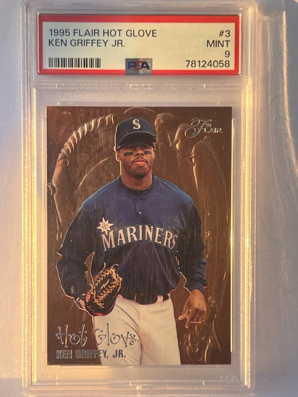 1995 Flair Hot Glove Ken Griffey Jr - PSA 9