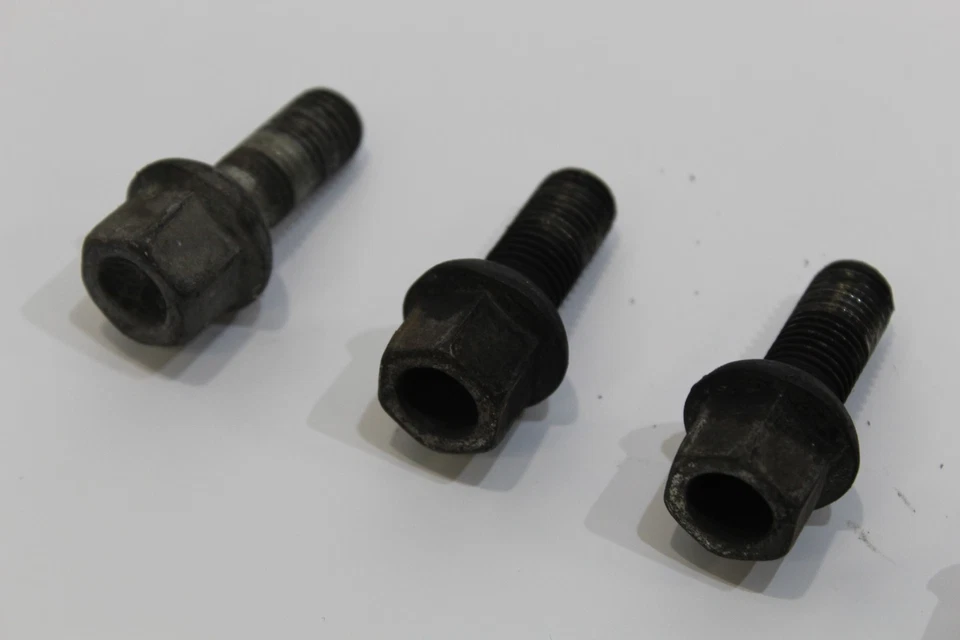 Pernos de rueda estándar VW Saveiro 5U Mk3 M12x1,5x26 WHT004899 Foto 3 de 4