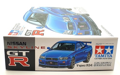 Tamiya 1/24 Scale Model Kit 24210 - Nissan Skyline GT-R - Picture 4 of 5