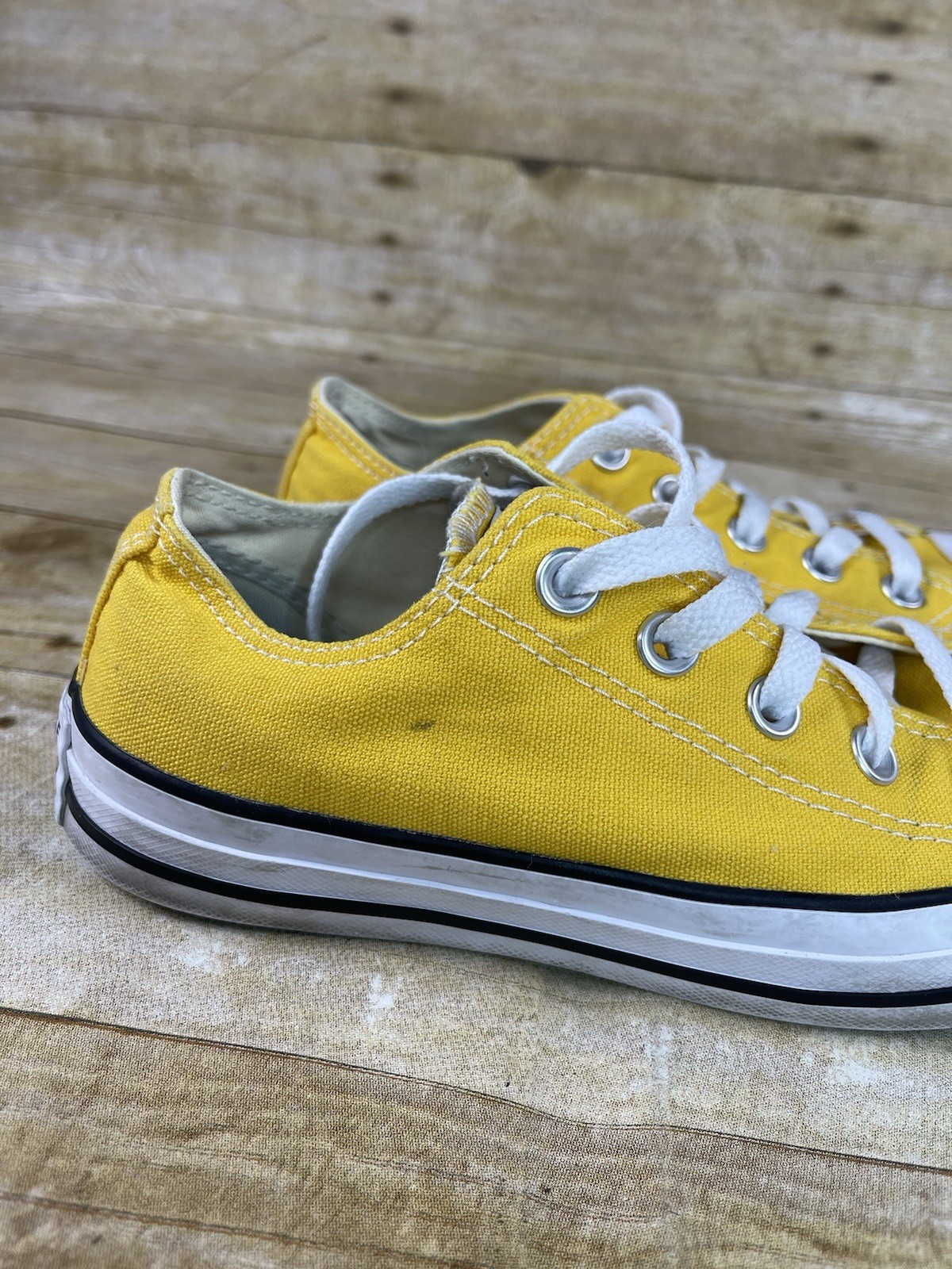 Converse All Stars Chuck Taylor Low Top Unisex Size Mens 4 Women 6 Yellow Shoes thumbnail 4