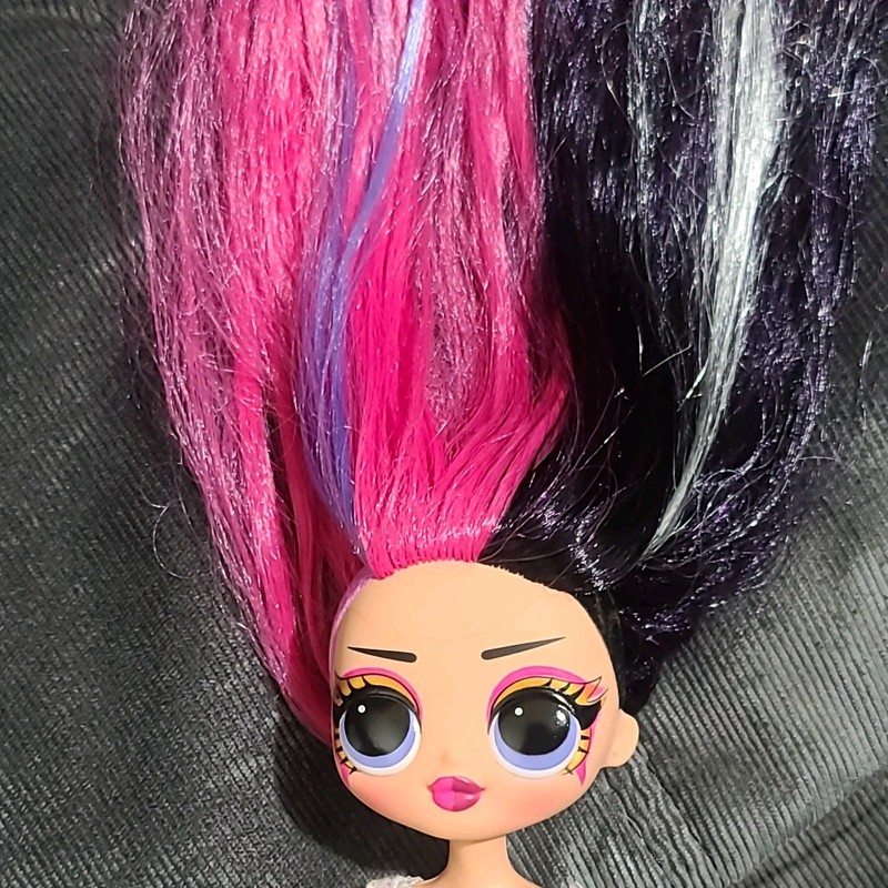 LOL Surprise OMG Doll Fashion Doll Big Sister Dressed