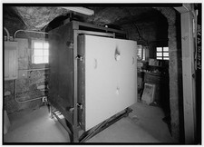 47. BAILEY GAS KILN, MANUFACTURED BY THE BAILEY POTTERY EQUIPMENT CORPORATION,