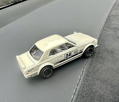 Hot Wheels 1971 Nissan Skyline H/T 2000 GT-R White from 2024 Hot Wheels 1971 Nissan Skyline H/T 2000 GT-R White from 2024