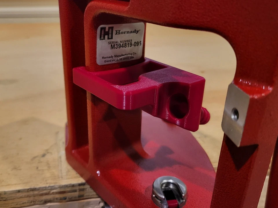 Hornady Classic Prensa Primer Catcher Rojo con Manguera y Cubierta Magnética Foto 3 de 4