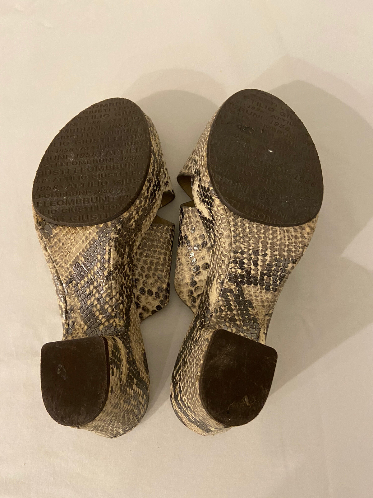 AGL Silver Snake Python Embossed Cross-Strap Bloc… - image 9