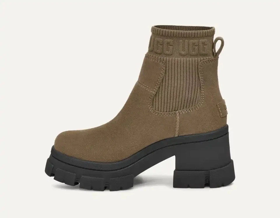 NIB UGG Women's Brooklyn Chelsea Boots in Hickory - Image 3 of 4