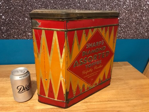Vintage tins, Cadbury’s , toffees and loads more - Picture 118 of 696