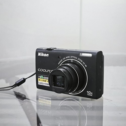 Nikon COOLPIX S6200 16.0MP Digital Camera 10 x Zoom w/SD Card,Battery,Charger - Picture 12 of 16