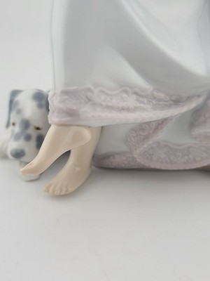 Lladro 電話をかける少女像 S466 Lladro Porcelain Figurine #5466 Chit Chat Girl On Phone With Dog