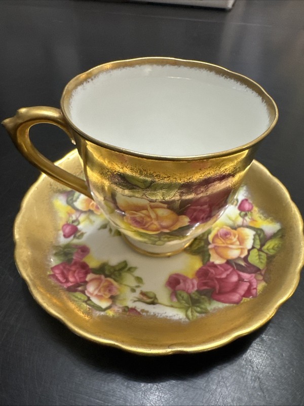 Royal Chelsea Fine Bone China - Golden Rose - Cup and Saucer - Smooth Edge