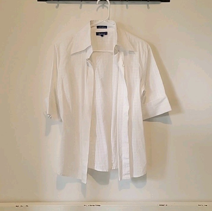 Facconable Womens Checked White Button Up, Size S - image 2