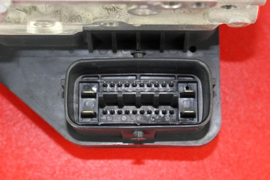 Atuador de peça de freio antibloqueio e conjunto de bomba compatível com 15-16 LEXUS RC F 608 - Imagem 2 de 4