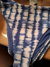 Full Tilt Bikini Bottoms Size Medium Blue And White